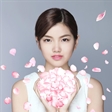 女人何止一面？亦清纯亦火辣。