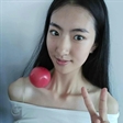 还玩反手摸肚脐，你真out了，美女都在玩这个