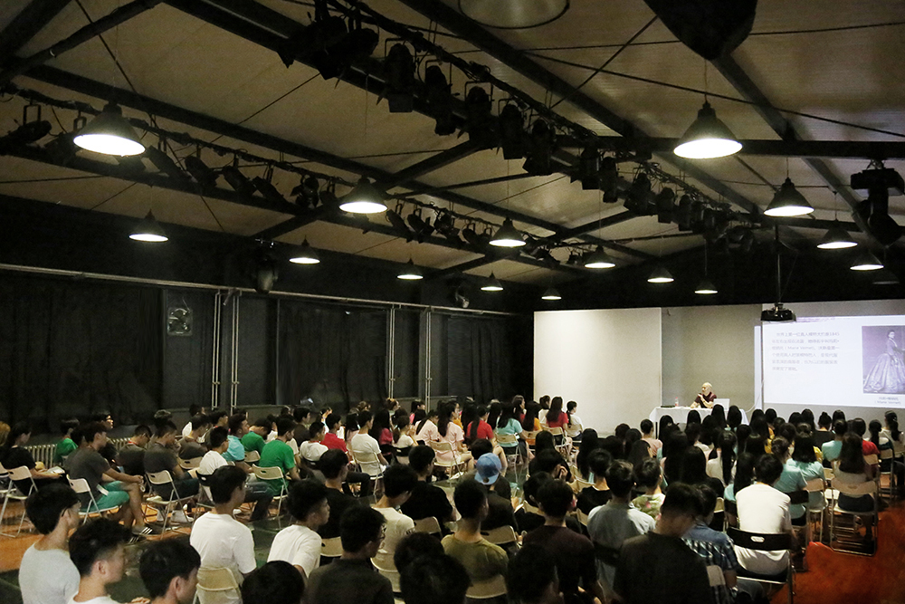 模特学校 模特学校