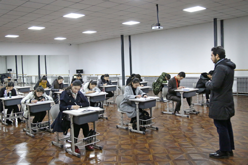 模特学校 模特学校