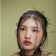 庞然一秀时尚大片 演绎动人花语