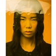 李梦琦｜怪诞少女的瞳孔里，有攻击性