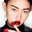 魏小涵登《红秀GRAZIA》演绎“美食记”