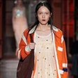 新面孔学员演绎MiuMiu2019早春秀