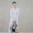 模特王一诺助阵LOEWE店内秀
