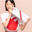 模特陈园园出镜Prada2019七夕情人节广告
