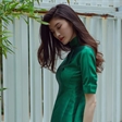 何穗演绎夏姿陈2019早秋系列