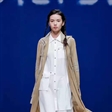  2020S/S中国国际时装周|新面孔模特演绎自然生活·理臻大秀