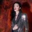 何穗出席COSMO时尚盛典 荣获“传承·爱”年度人物